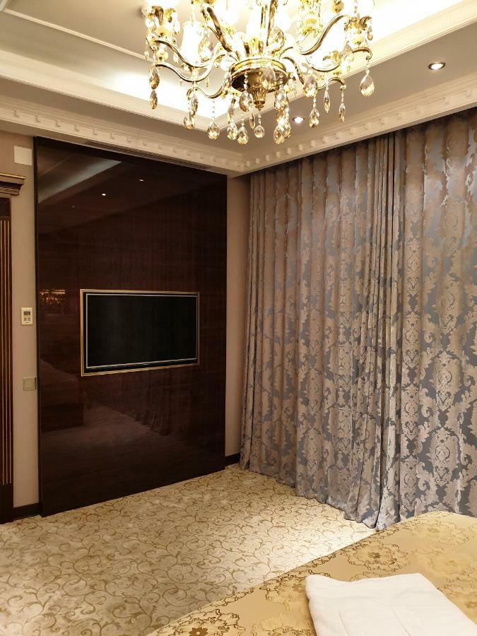 Hotel Karon Palace Qal'ai Khumb Exteriér fotografie
